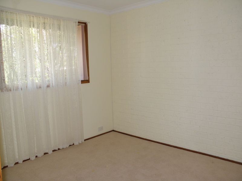 2/12 Burdett Crescent, Theodore ACT 2905