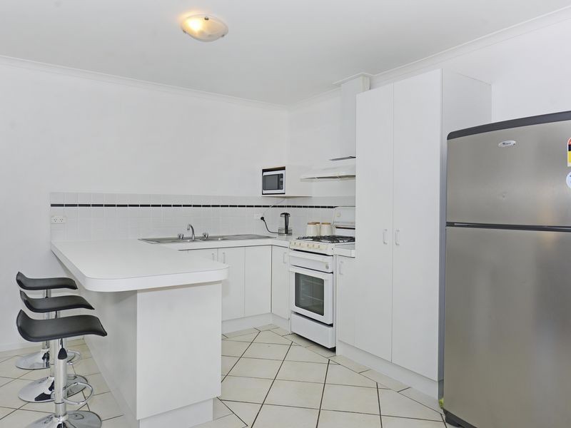 11 Dolan Place, Gordon ACT 2906