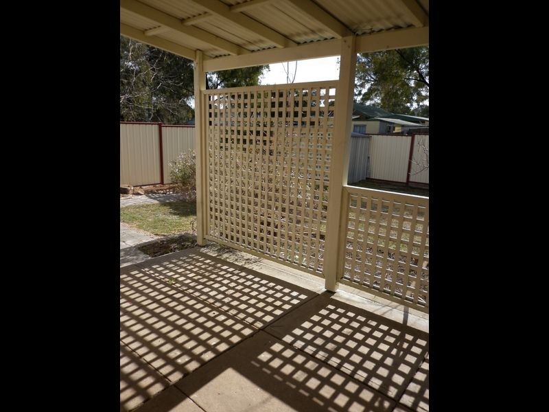 20 Derham Court, Wanniassa ACT 2903