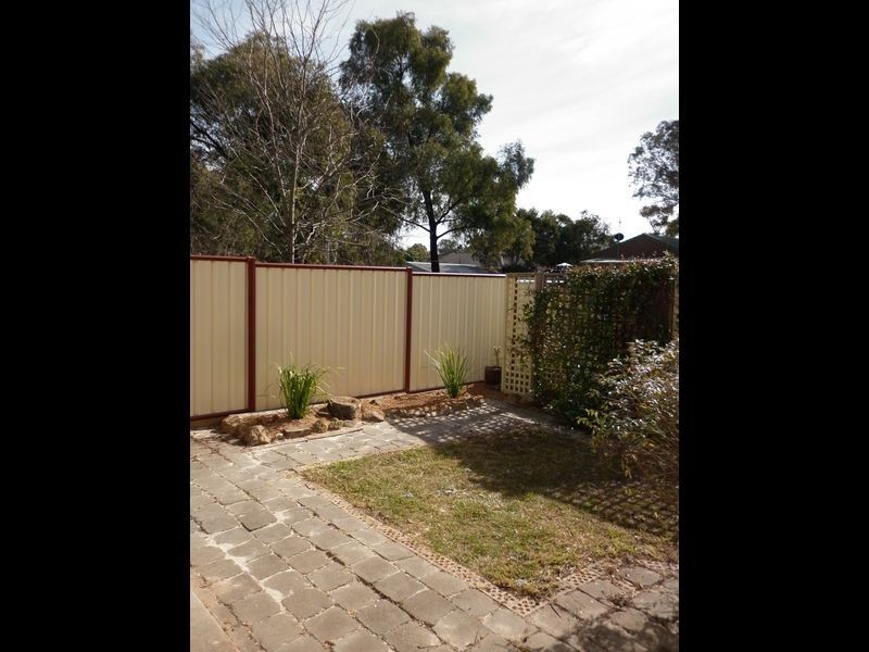 20 Derham Court, Wanniassa ACT 2903