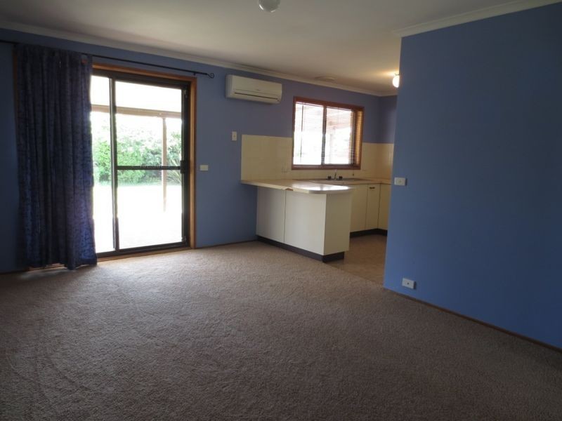 27 Tewksbury Crescent, Theodore ACT 2905