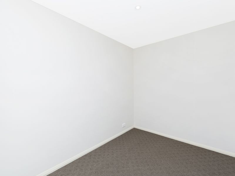 2/1 Cowlishaw Street, Greenway ACT 2900