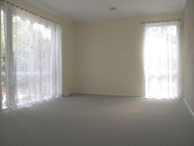 13 Harcus Close, Bonython ACT 2905