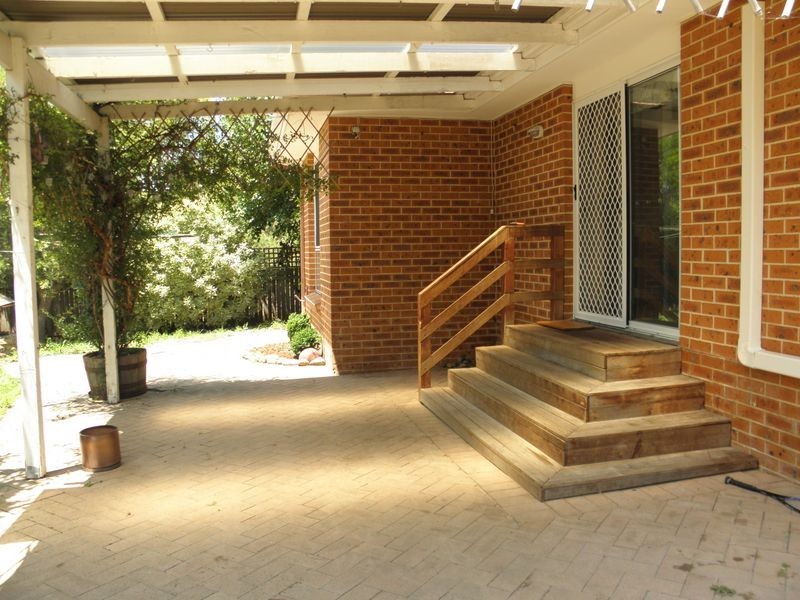 13 Harcus Close, Bonython ACT 2905