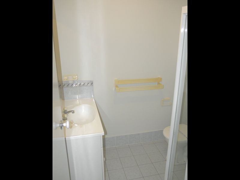8 Iredale Place, Gordon ACT 2906