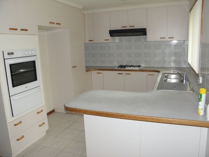 35 Clare Dennis Avenue, Gordon ACT 2906