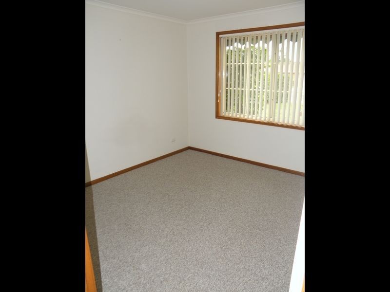 35 Clare Dennis Avenue, Gordon ACT 2906