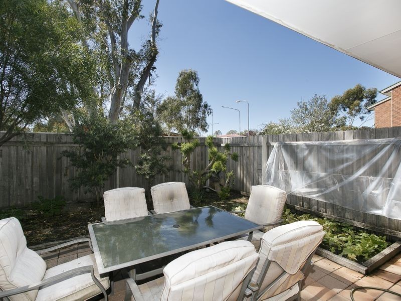 2/33 Yarrawonga Street, Ngunnawal ACT 2913