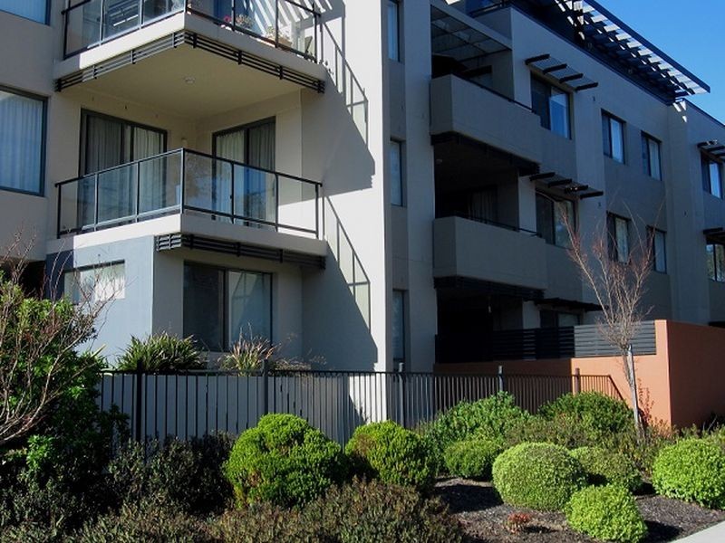 4/58 Eileen Good Street, Greenway ACT 2900