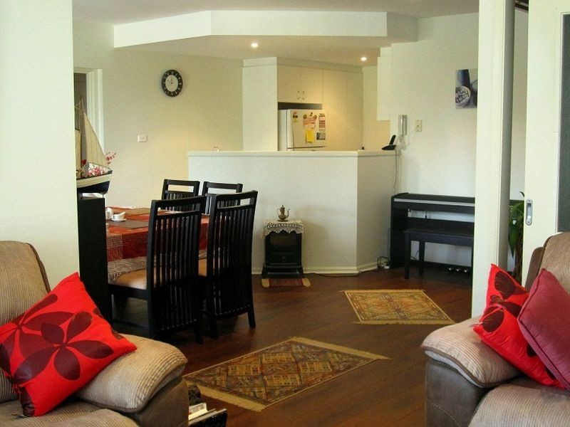 4/58 Eileen Good Street, Greenway ACT 2900