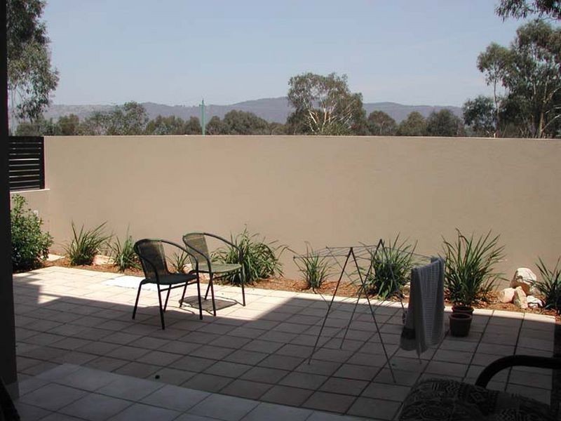 4/58 Eileen Good Street, Greenway ACT 2900