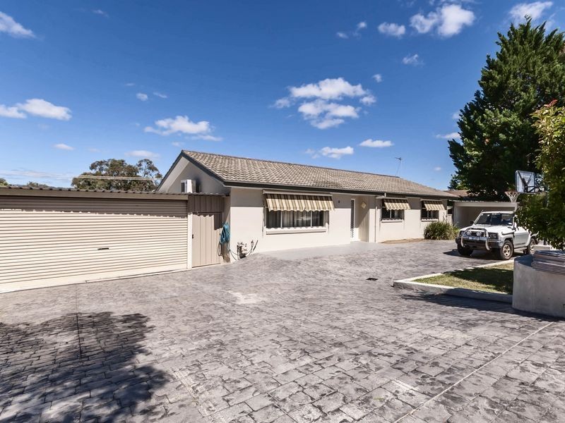 31 Cuthbert Circuit, Wanniassa ACT 2903