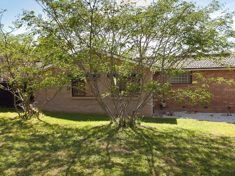 8 Beedham Place, Lyons ACT 2606