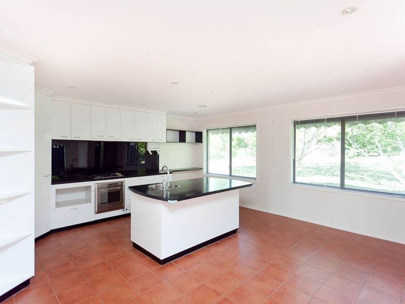 8 Beedham Place, Lyons ACT 2606