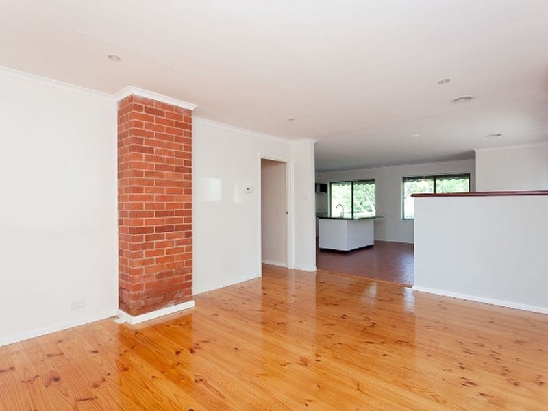 8 Beedham Place, Lyons ACT 2606