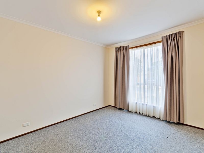 1 Charlton Crescent, Gordon ACT 2906