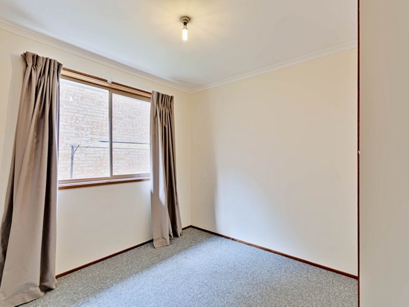 1 Charlton Crescent, Gordon ACT 2906