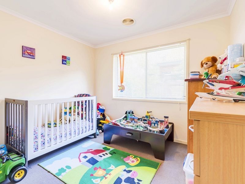 94 Charterisville Avenue, Conder ACT 2906