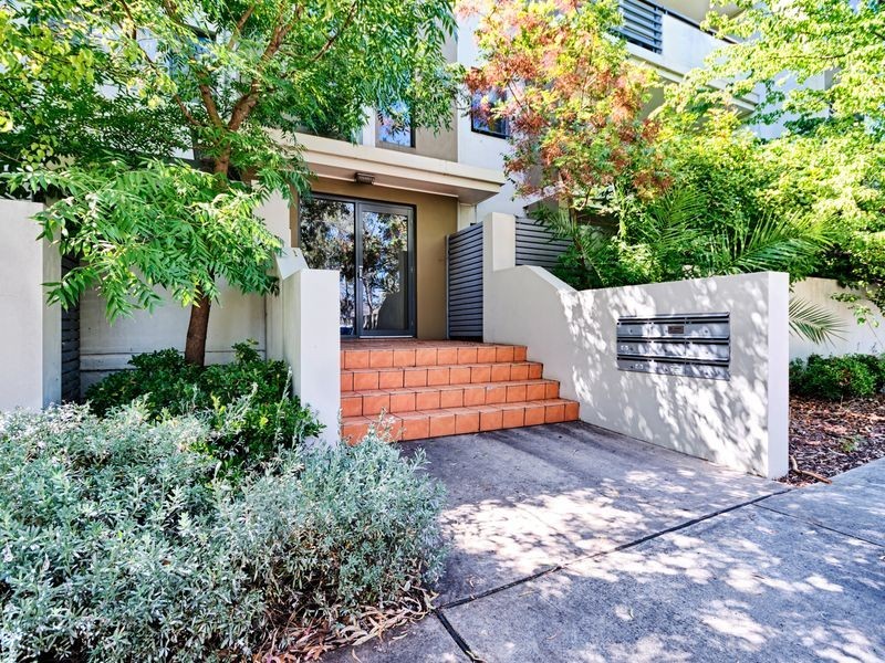 17/114 Athlon Drive, Greenway ACT 2900