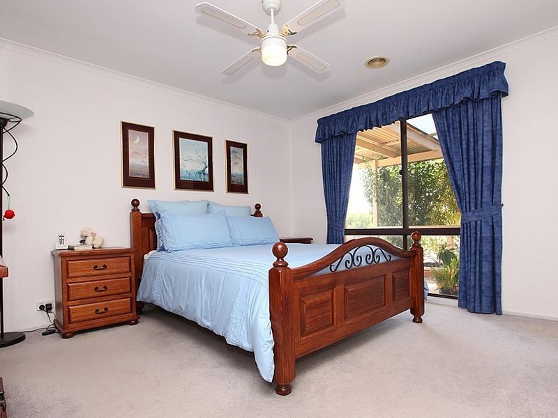 40 Hadleigh Circuit, Isabella Plains ACT 2905