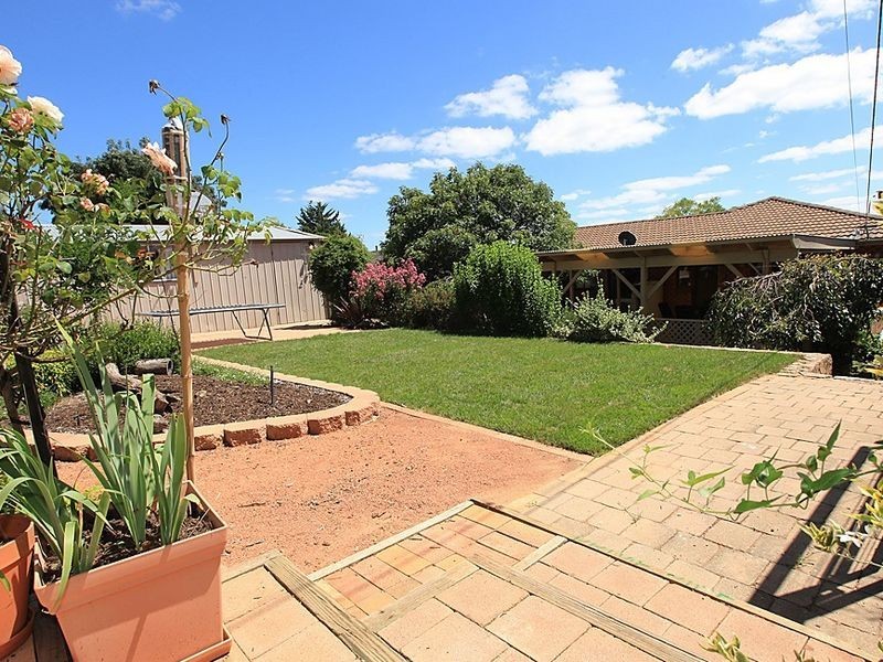 40 Hadleigh Circuit, Isabella Plains ACT 2905
