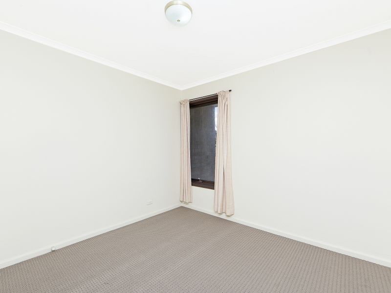 8/7 McGee Place, Pearce ACT 2607