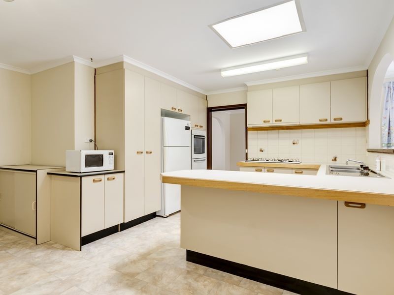 11 Kneeshaw Street, Monash ACT 2904
