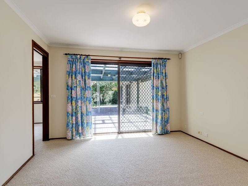 11 Kneeshaw Street, Monash ACT 2904