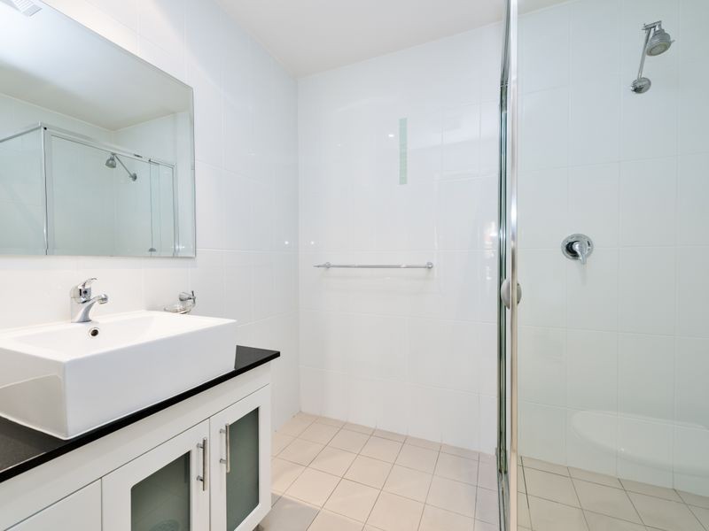 22/2 Eileen Good Street, Greenway ACT 2900