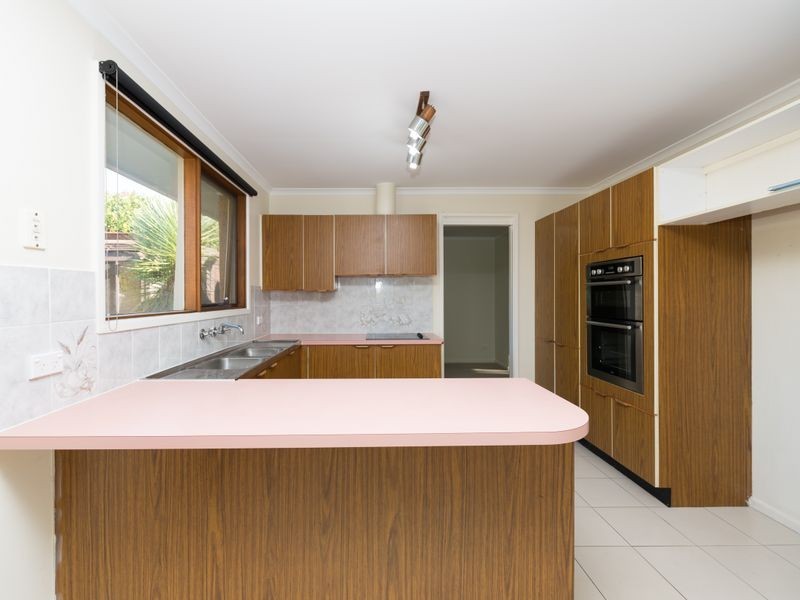 6 Dempster Place, Kambah ACT 2902