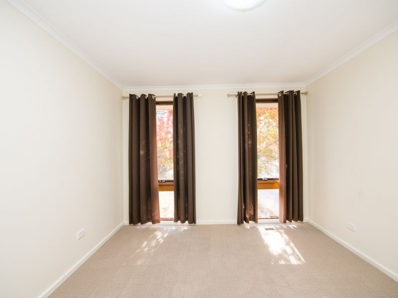 6 Dempster Place, Kambah ACT 2902