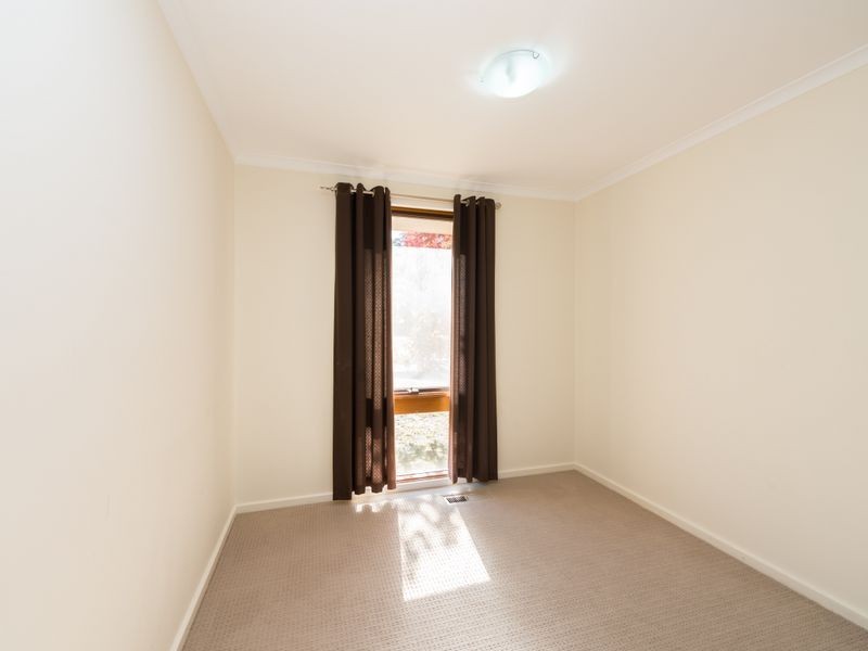 6 Dempster Place, Kambah ACT 2902