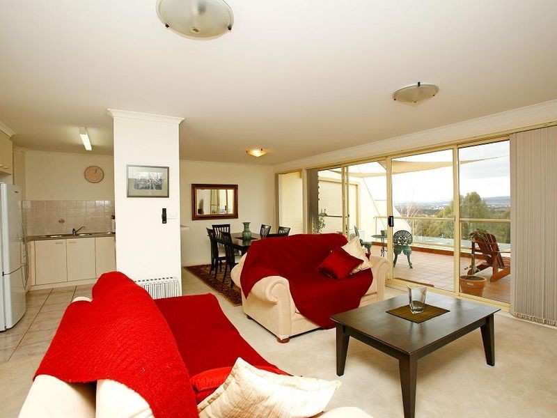 18/51 Leahy Close, Narrabundah ACT 2604