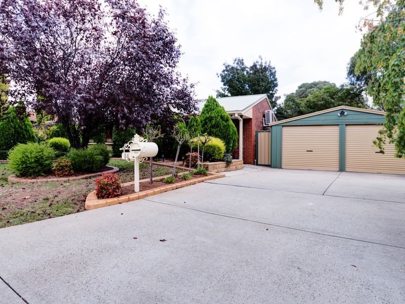 14 Pennington Crescent, Calwell ACT 2905