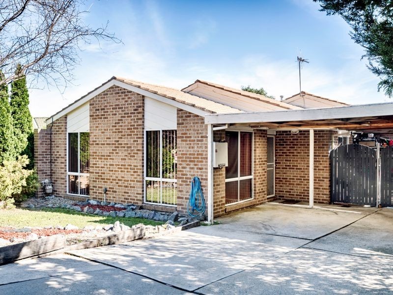 19 Brockway Circuit, Banks ACT 2906