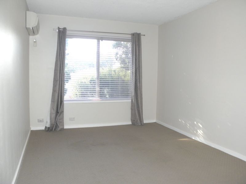 2/2 Donald Road, Queanbeyan NSW 2620