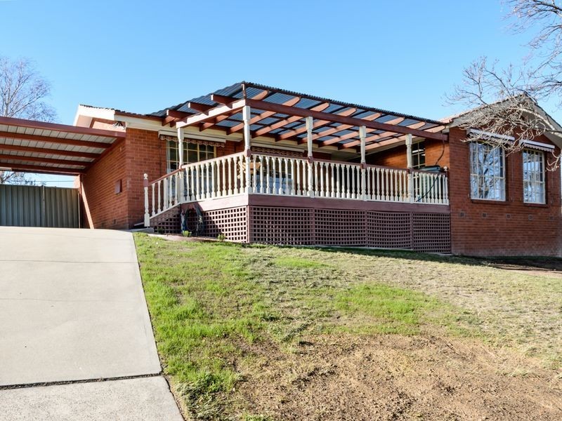 4 Langley Place, Kambah ACT 2902