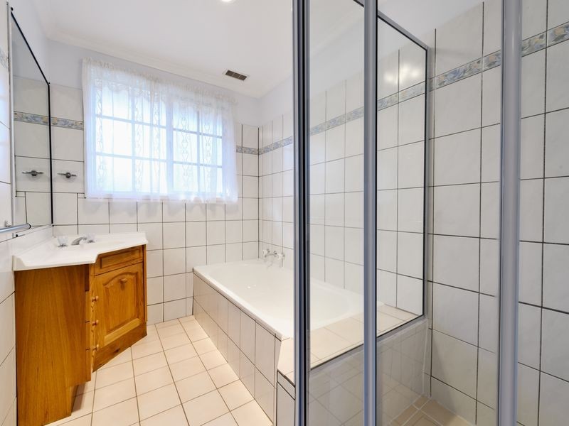 4 Langley Place, Kambah ACT 2902