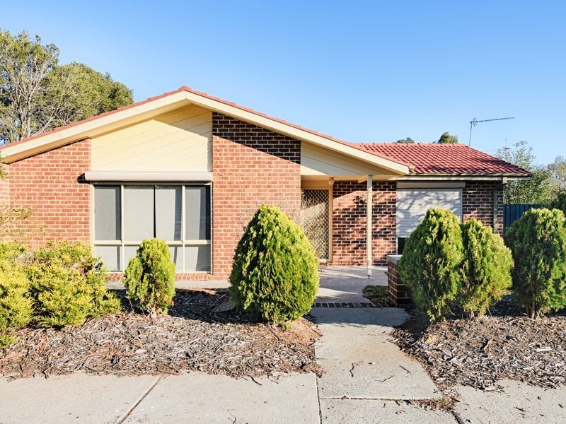 2 Wiburd Street, Banks ACT 2906