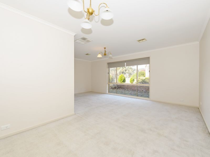2 Wiburd Street, Banks ACT 2906