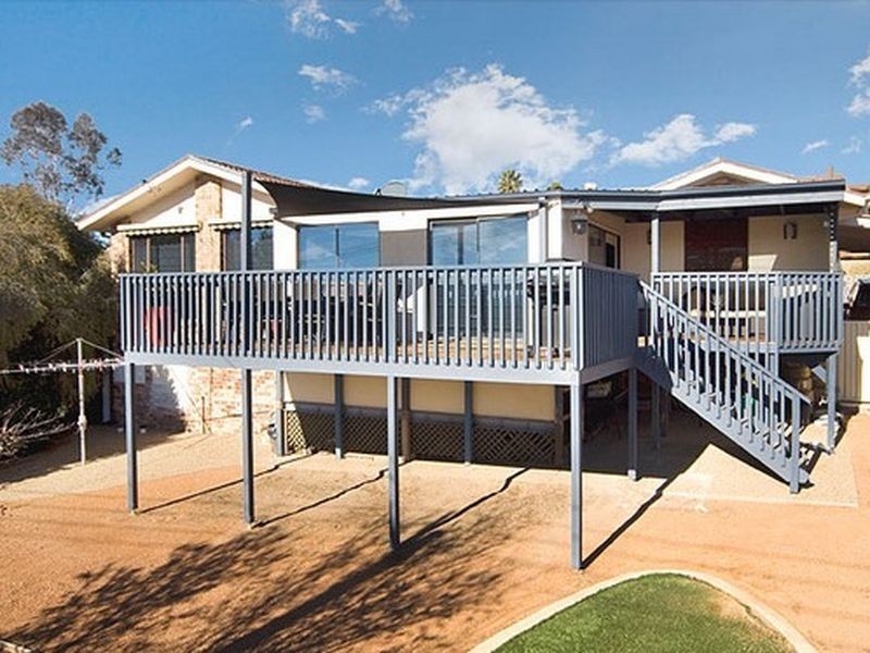 26 Mountain Circuit, Calwell ACT 2905