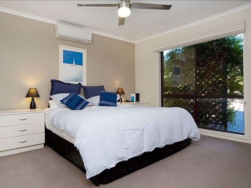 26 Mountain Circuit, Calwell ACT 2905