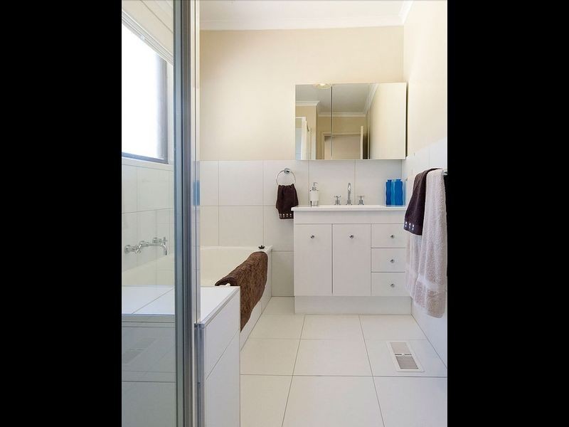 26 Mountain Circuit, Calwell ACT 2905