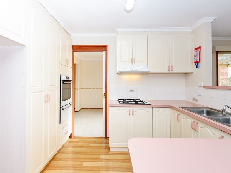 13 Shean Place, Gordon ACT 2906