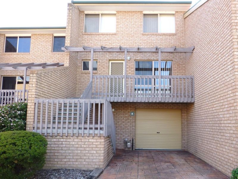 4/3 Heard Street, Mawson ACT 2607