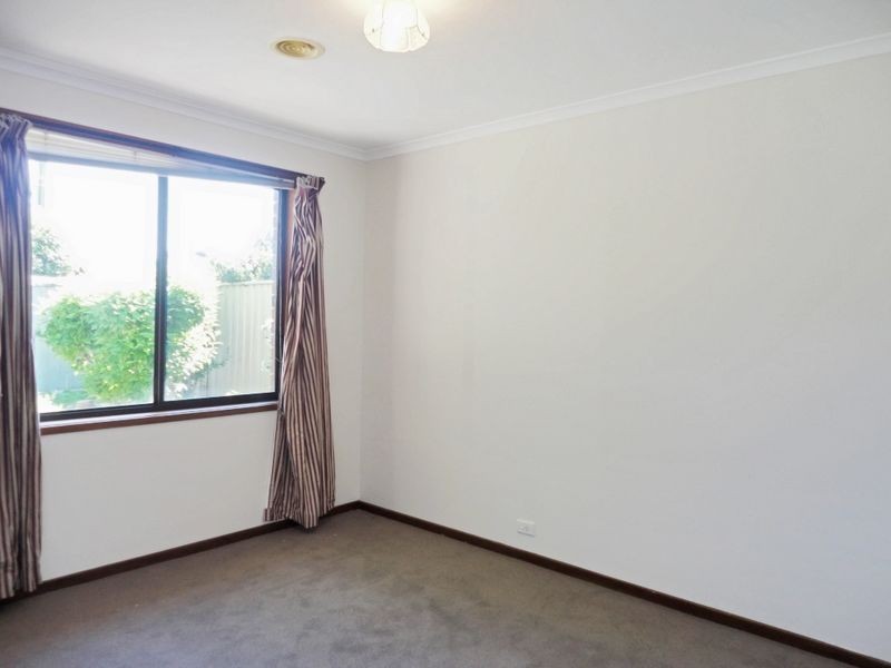 8 Longman Street, Richardson ACT 2905