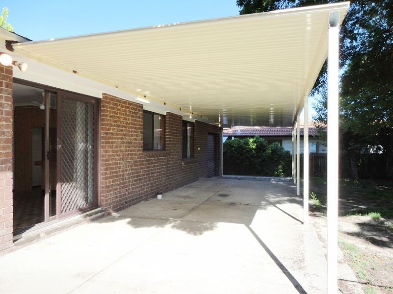 8 Longman Street, Richardson ACT 2905