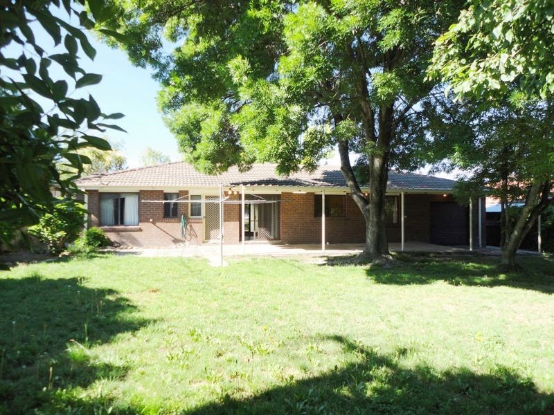 8 Longman Street, Richardson ACT 2905