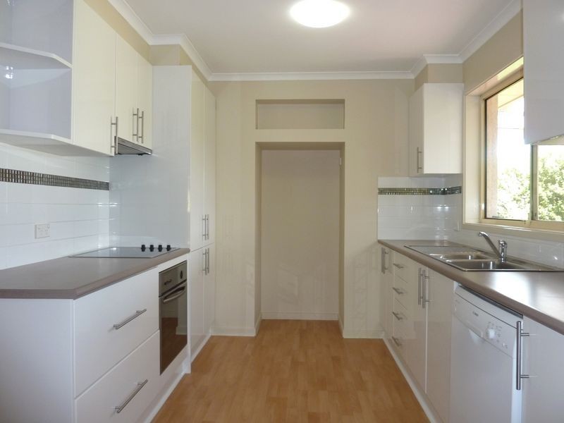 24 Russell Drysdale Crescent, Conder ACT 2906