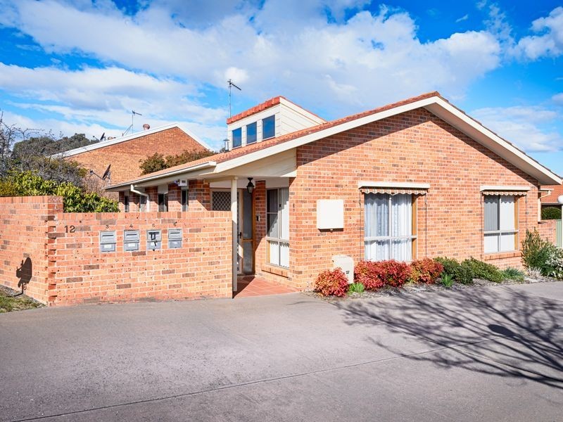 6 12 Clamp Place, Greenway ACT 2900